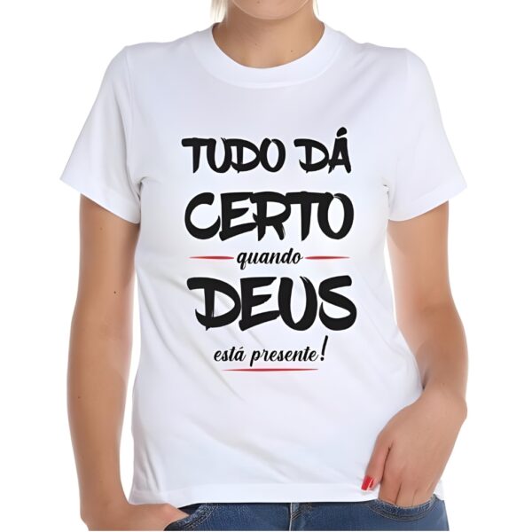 Camisa  branca de manga Curta  Personalizada ao seu gosto